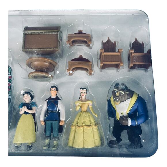 NEW Disney World CASTLE PLAYSET Cinderella Princess Friends Figurines Lights LG - Picture 13 of 16